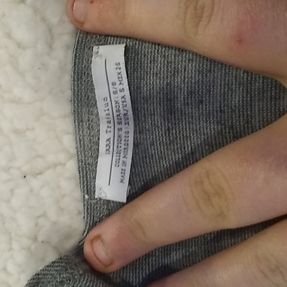 Top - Picture 2 of 3